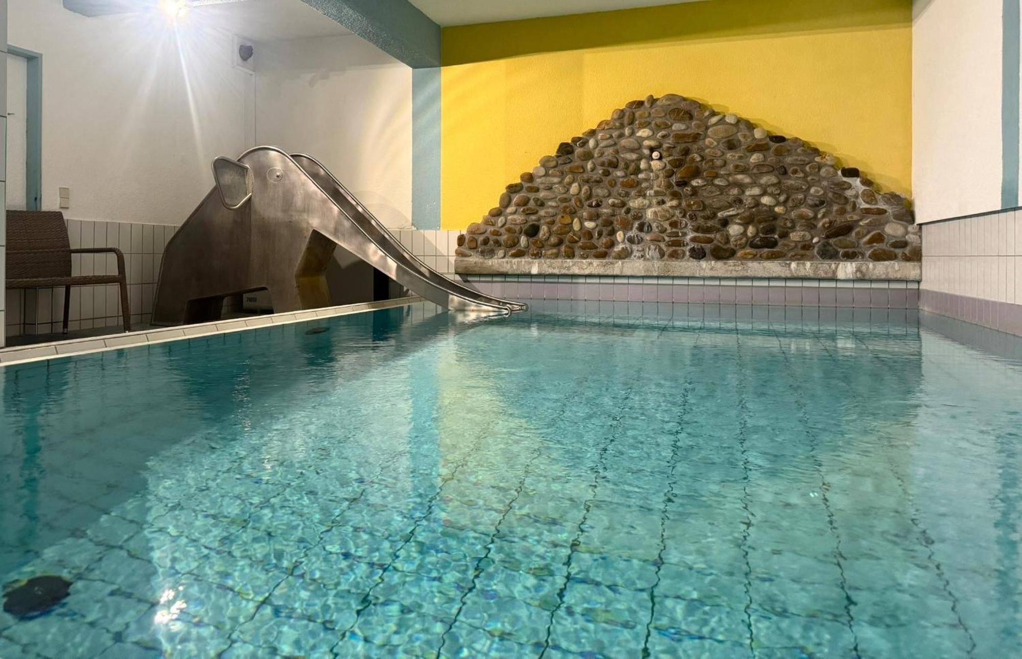 Apartment 06 - Ferienresidenz Roseneck, 2 Schlafzimmer, Mit Schwimmbad In Todtnauberg Bei Feldberg Luaran gambar